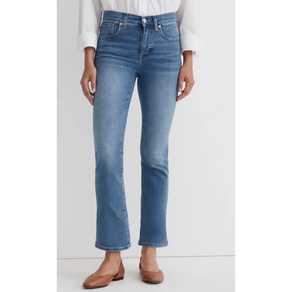 Madewell Mid Rise Kick Out Cropped Jeans with Patch Pockets in Size 28